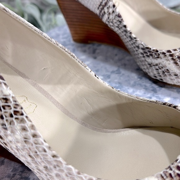 ALDO Brown & Cream Faux Snakeskin Round Toe Dress Wedges Women’s 9M✨VGUC✨ - Picture 9 of 10